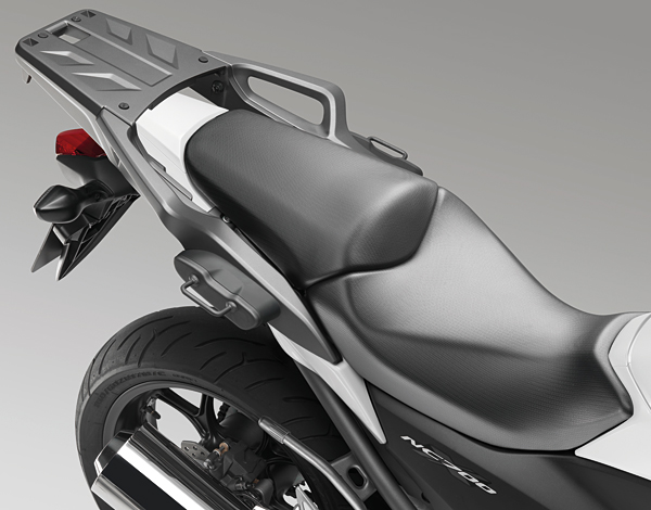 NC700X フロントサイドカウルパネル